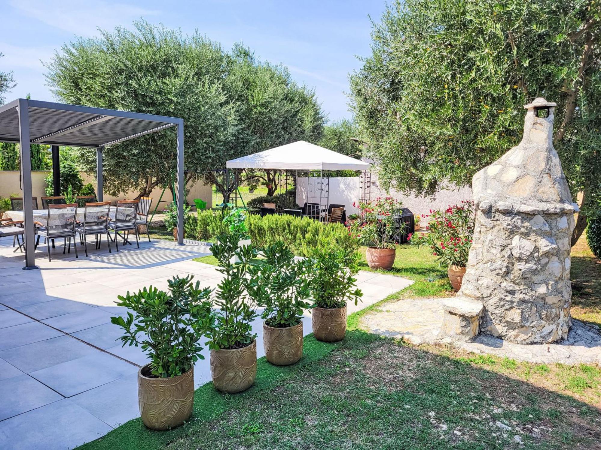 Holiday Home Ive By Interhome เพทรอซาเน ภายนอก รูปภาพ